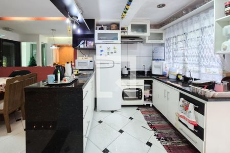 Casa à venda com 220m², 3 quartos e 2 vagasCozinha