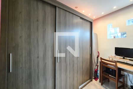 Casa à venda com 220m², 3 quartos e 2 vagasQuarto 2