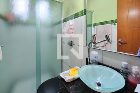 Casa à venda com 220m², 3 quartos e 2 vagasBanheiro Social