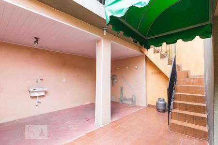 Casa à venda com 220m², 2 quartos e 2 vagasÁrea de Serviço