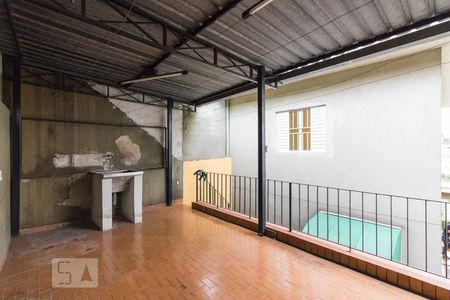 Casa à venda com 220m², 2 quartos e 2 vagasÁrea de Serviço