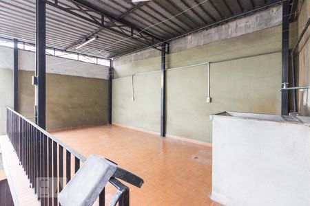 Casa à venda com 220m², 2 quartos e 2 vagasÁrea de Serviço