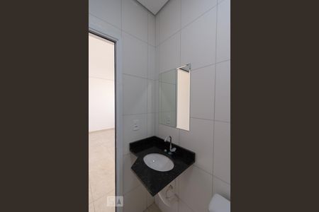 Banheiro de kitnet/studio para alugar com 1 quarto, 25m² em Rudge Ramos, São Bernardo do Campo