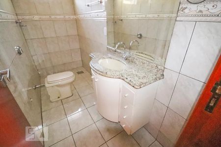 Casa para alugar com 270m², 5 quartos e 5 vagasBanheiro