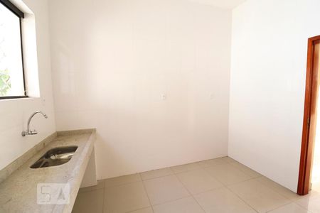 Casa para alugar com 270m², 5 quartos e 5 vagasCozinha