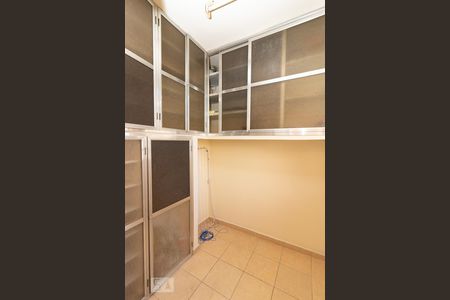 Apartamento à venda com 77m², 2 quartos e 1 vagaQuarto de serviço