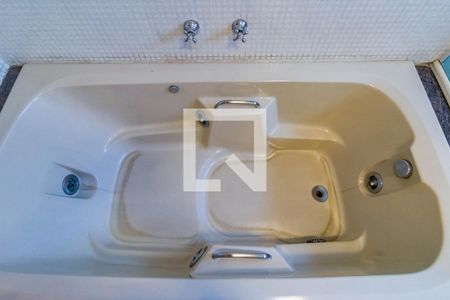 Apartamento à venda com 288m², 4 quartos e 4 vagas Apartamento à venda com 288m², 4 quartos e 4 vagasBanheiro