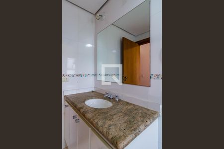 Apartamento à venda com 288m², 4 quartos e 4 vagas Apartamento à venda com 288m², 4 quartos e 4 vagasBanheiro