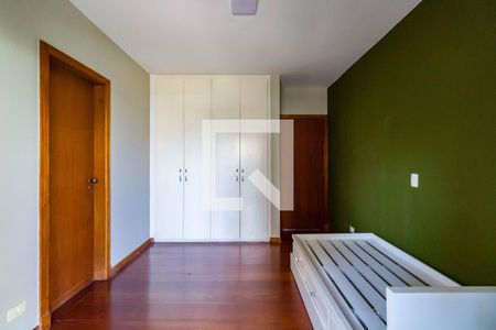 Apartamento à venda com 288m², 4 quartos e 4 vagas Apartamento à venda com 288m², 4 quartos e 4 vagasQuarto 2