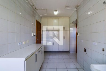 Apartamento à venda com 288m², 4 quartos e 4 vagas Apartamento à venda com 288m², 4 quartos e 4 vagasÁrea de Serviço