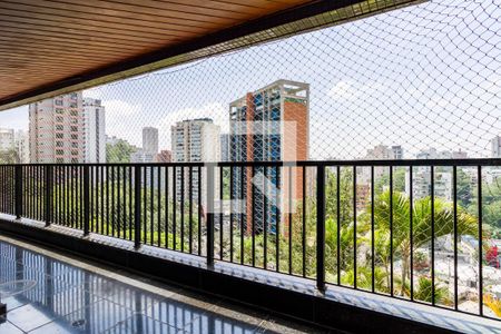 Apartamento à venda com 288m², 4 quartos e 4 vagas Apartamento à venda com 288m², 4 quartos e 4 vagasVaranda da Sala