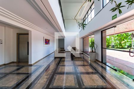 Apartamento à venda com 288m², 4 quartos e 4 vagas Apartamento à venda com 288m², 4 quartos e 4 vagasÁrea comum