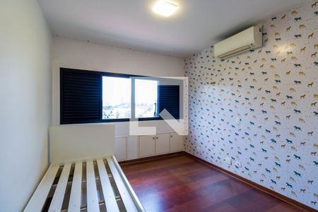 Apartamento à venda com 288m², 4 quartos e 4 vagas Apartamento à venda com 288m², 4 quartos e 4 vagasQuarto 3