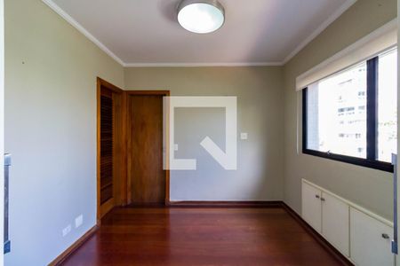 Apartamento à venda com 288m², 4 quartos e 4 vagas Apartamento à venda com 288m², 4 quartos e 4 vagasQuarto 5