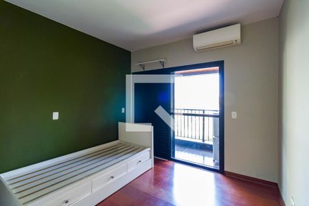 Apartamento à venda com 288m², 4 quartos e 4 vagas Apartamento à venda com 288m², 4 quartos e 4 vagasQuarto 2