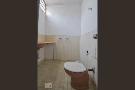 Casa à venda com 117m², 3 quartos e 1 vagaBanheiro 02