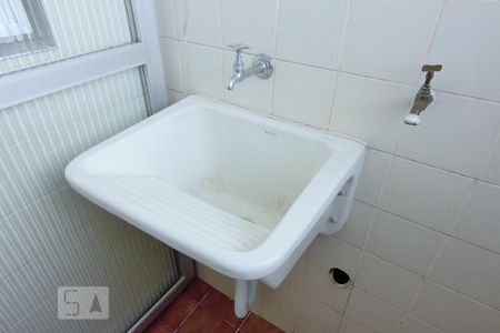 Apartamento para alugar com 70m², 2 quartos e 1 vaga Apartamento para alugar com 70m², 2 quartos e 1 vagaÁrea de Serviço
