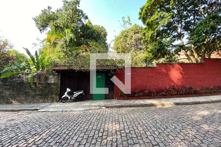 Casa à venda com 600m², 7 quartos e 1 vagaFachada