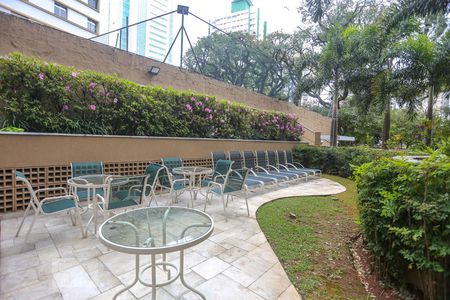 Apartamento à venda com 50m², 2 quartos e 1 vaga Apartamento à venda com 50m², 2 quartos e 1 vagaÁrea comum - Piscina