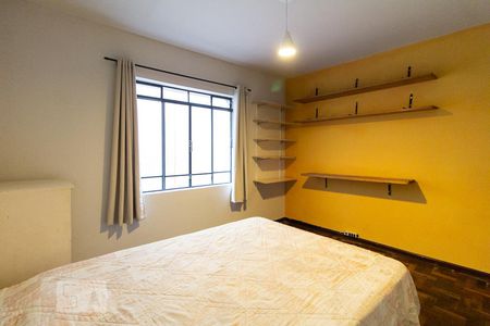 Quarto 1 de apartamento para alugar com 2 quartos, 90m² em Centro, Curitiba