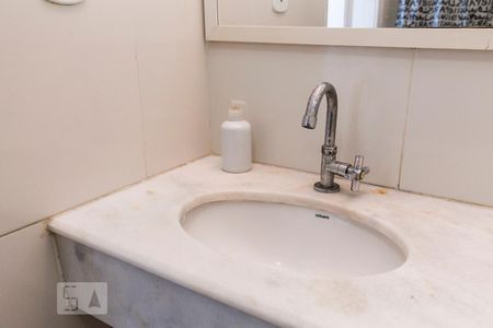 Banheiro de apartamento para alugar com 1 quarto, 30m² em Botafogo, Rio de Janeiro