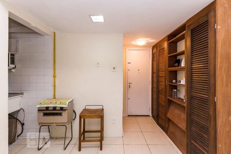 Sala de apartamento para alugar com 1 quarto, 30m² em Botafogo, Rio de Janeiro