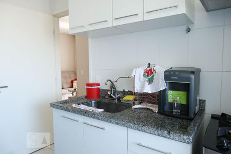Cozinha de apartamento para alugar com 2 quartos, 52m² em Jardim das Samambaias, Jundiaí