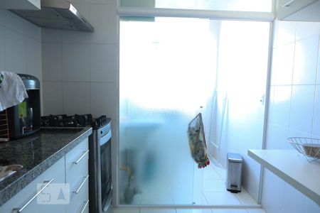 Cozinha de apartamento para alugar com 2 quartos, 52m² em Jardim das Samambaias, Jundiaí