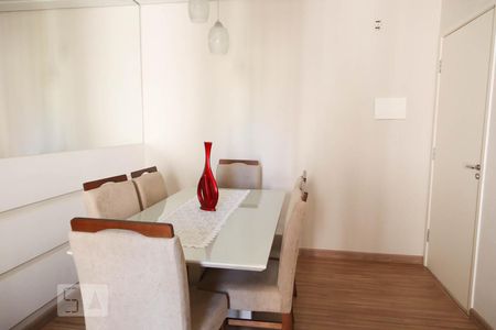 Sala de apartamento para alugar com 2 quartos, 52m² em Jardim das Samambaias, Jundiaí