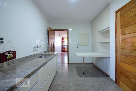 Apartamento à venda com 120m², 3 quartos e 2 vagas Apartamento à venda com 120m², 3 quartos e 2 vagasCozinha