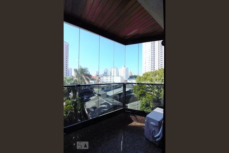 Apartamento à venda com 120m², 3 quartos e 2 vagas Apartamento à venda com 120m², 3 quartos e 2 vagasVaranda Suite