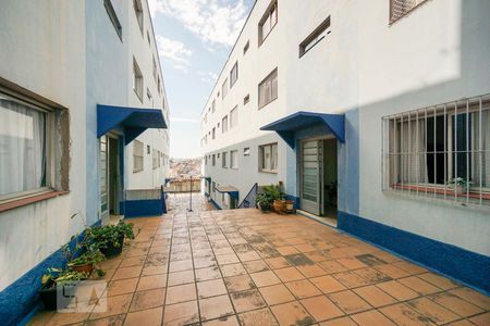 Apartamento à venda com 52m², 2 quartos e 1 vaga Apartamento à venda com 52m², 2 quartos e 1 vagaÁrea externa