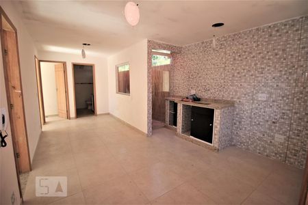 Sala de casa de condomínio para alugar com 3 quartos, 80m² em Pechincha, Rio de Janeiro