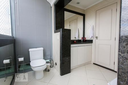 Apartamento para alugar com 336m², 3 quartos e 3 vagas Apartamento para alugar com 336m², 3 quartos e 3 vagasBanheiro 2