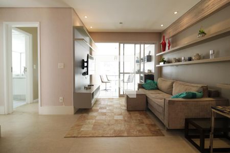 Sala de apartamento para alugar com 2 quartos, 76m² em Vila Olímpia, São Paulo