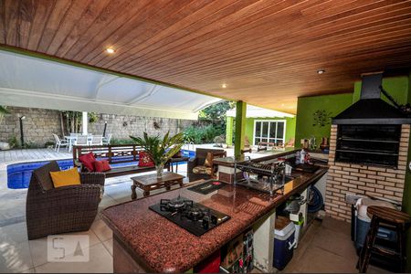 Casa de condomínio à venda com 850m², 4 quartos e 4 vagasÁrea Externa - Churrasqueira - Espaço Gourmet