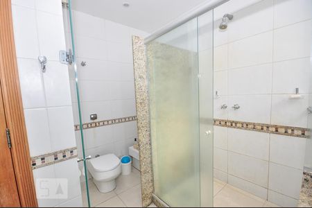 Casa de condomínio à venda com 850m², 4 quartos e 4 vagasBanheiro Suíte 1