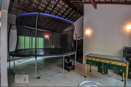 Casa de condomínio à venda com 850m², 4 quartos e 4 vagasÁrea Externa - Salão de Jogos