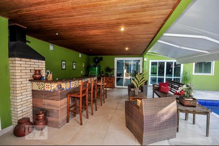 Casa de condomínio à venda com 850m², 4 quartos e 4 vagasÁrea Externa - Churrasqueira - Espaço Gourmet