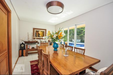 Casa de condomínio à venda com 850m², 4 quartos e 4 vagasSala de Jantar