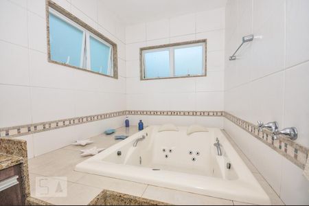 Casa de condomínio à venda com 850m², 4 quartos e 4 vagasBanheiro Suíte 1