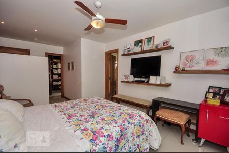 Casa de condomínio à venda com 850m², 4 quartos e 4 vagasSuíte 1