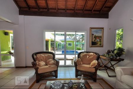 Casa de condomínio à venda com 850m², 4 quartos e 4 vagasSala de Estar