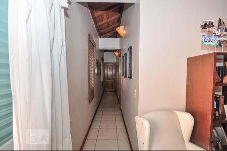 Casa de condomínio à venda com 850m², 4 quartos e 4 vagasSaleta - 2o Andar