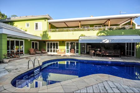 Casa de condomínio à venda com 850m², 4 quartos e 4 vagasÁrea Externa - Piscina - Fachada