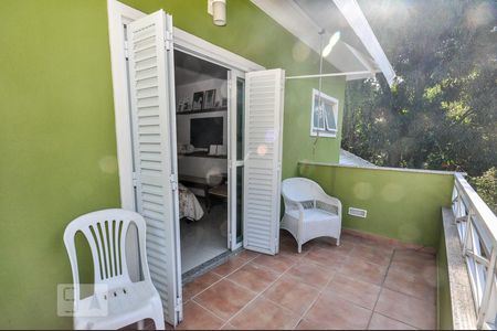 Casa de condomínio à venda com 850m², 4 quartos e 4 vagasVaranda Suíte 1