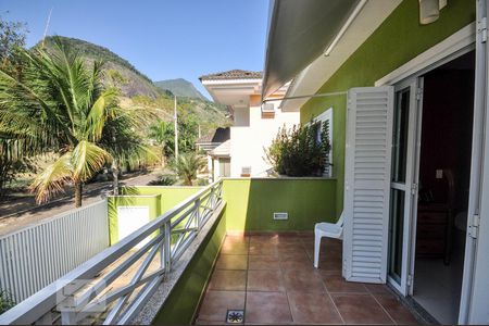 Casa de condomínio à venda com 850m², 4 quartos e 4 vagasVaranda Suíte 1