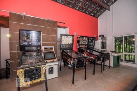 Casa de condomínio à venda com 850m², 4 quartos e 4 vagasÁrea Externa - Salão de Jogos