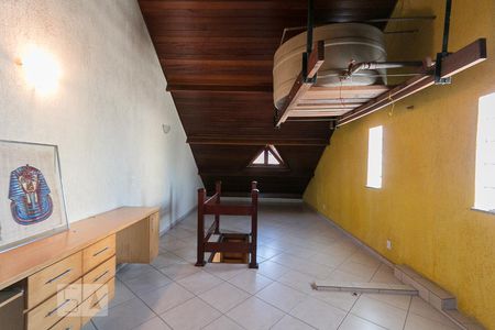 Quarto  de casa para alugar com 2 quartos, 160m² em Vila Brasílio Machado, São Paulo