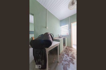 Casa à venda com 220m², 3 quartos e 4 vagas Casa à venda com 220m², 3 quartos e 4 vagasSala Edícula